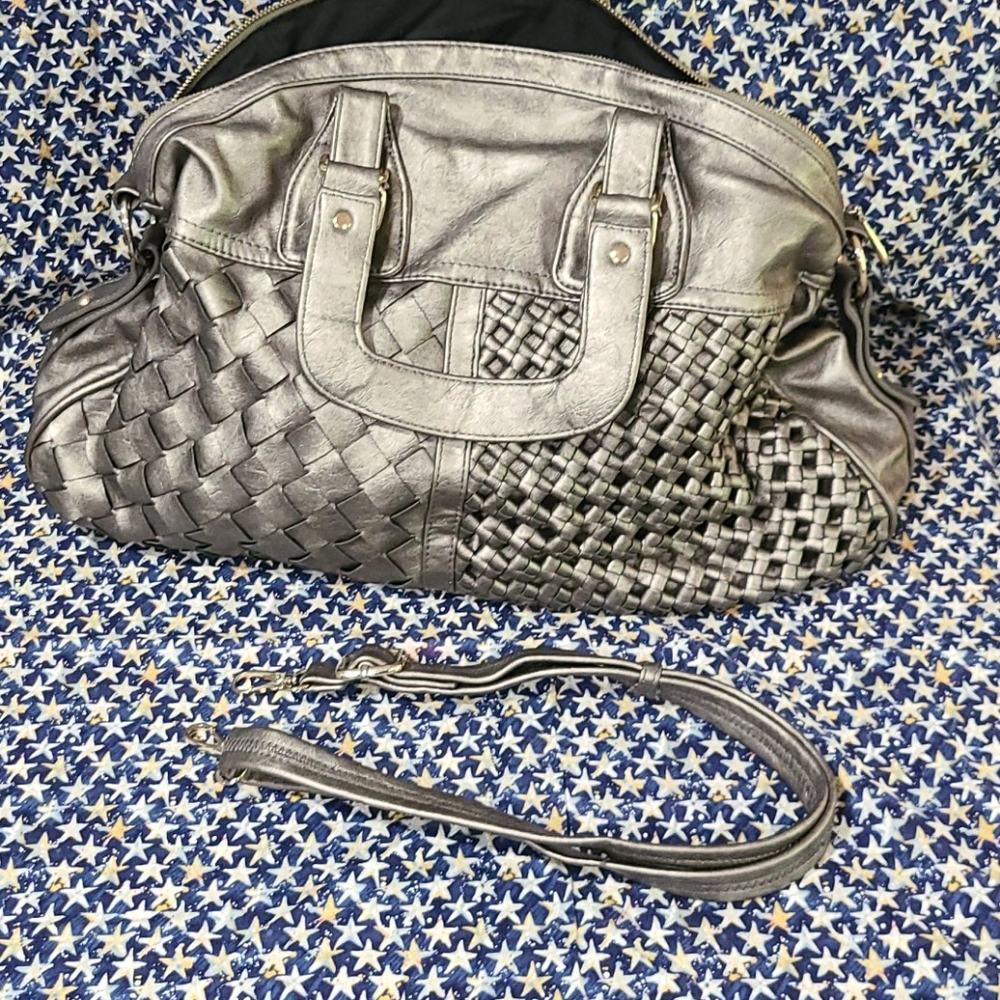 Large shoulder or handbag